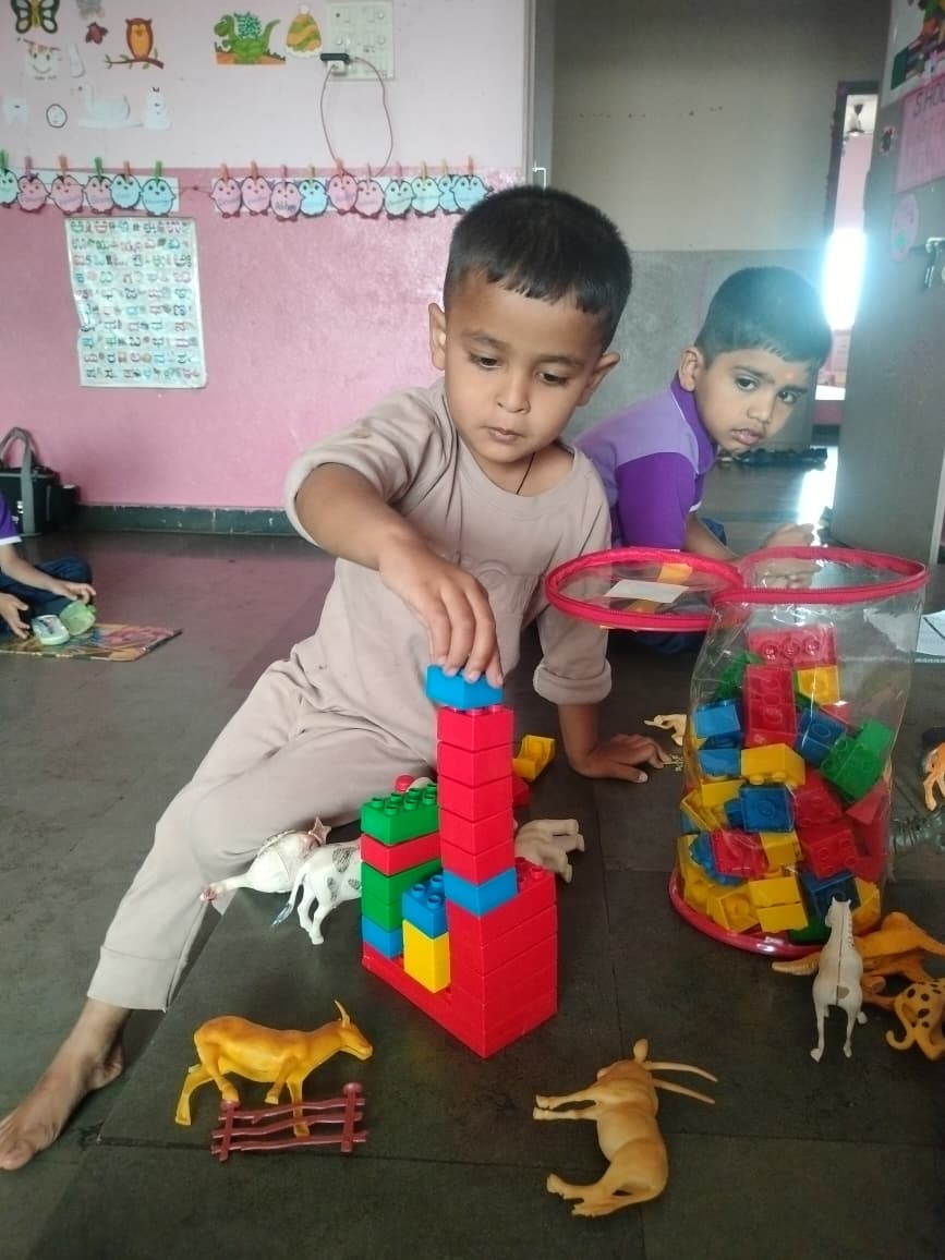 Sri Siddharoodh Public School - Image 10